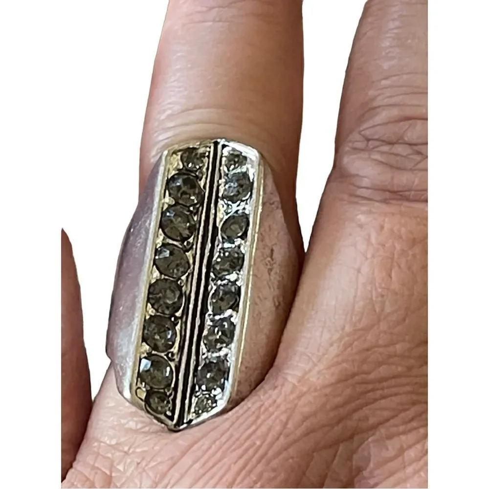 NWOT rhinestone ring size 8